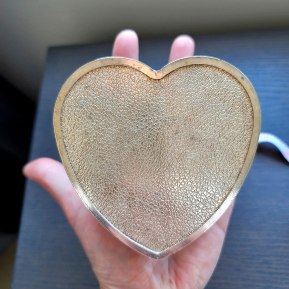 Vint Silver Plated Heart Shaped Golden Bow Jewelry Trinket Box with White Lining - Picture 6 of 11